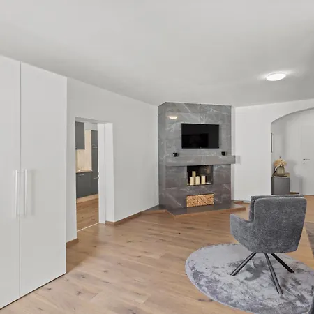 Appartement Stilvolles Zuhause In Bruck à Bruck an der Mur Extérieur photo