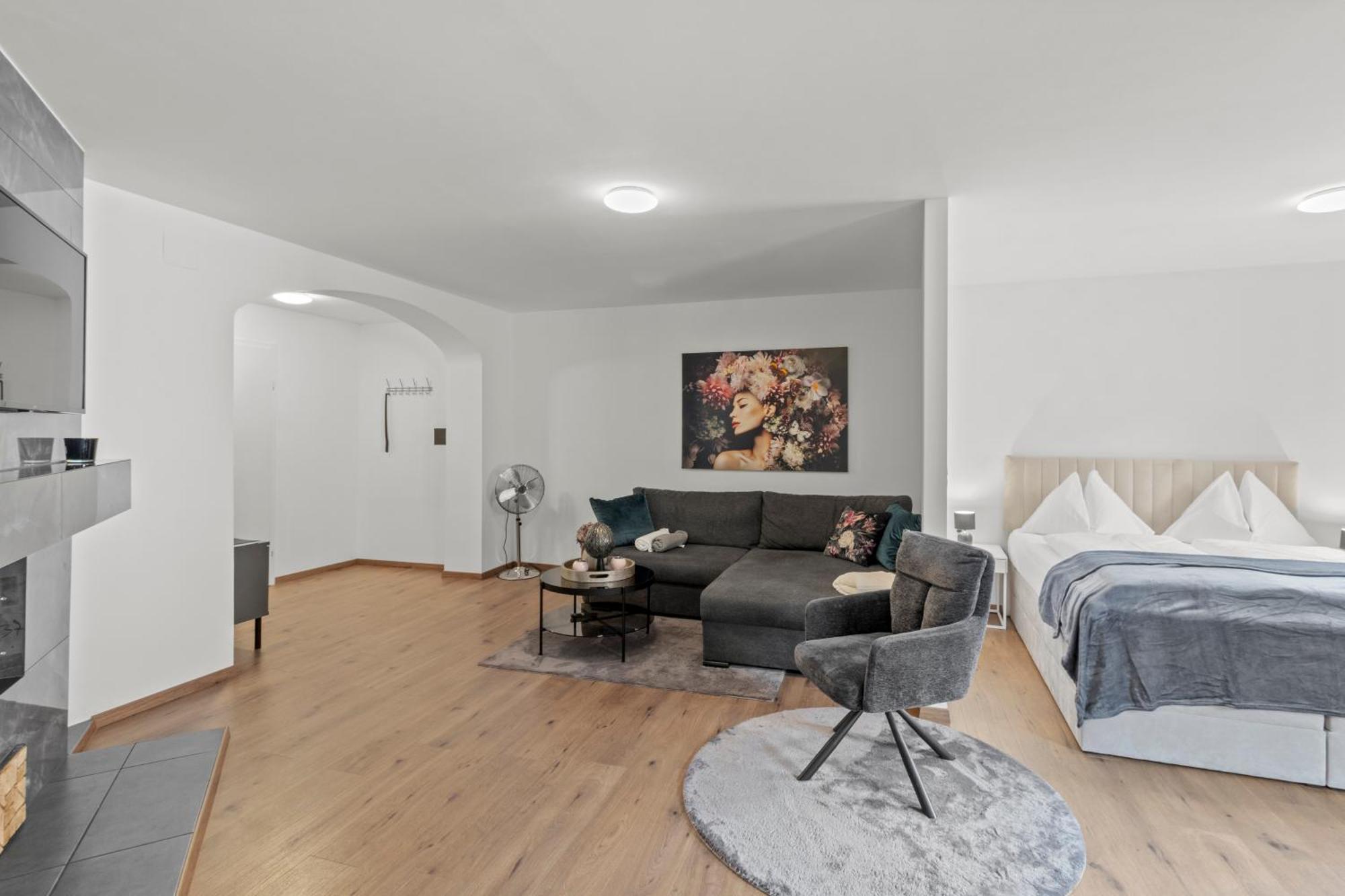 Stilvolles Zuhause In Bruck Appartement